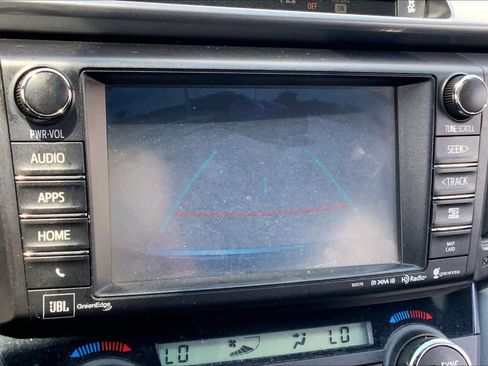 Used 2016 Toyota RAV4 SE image 29