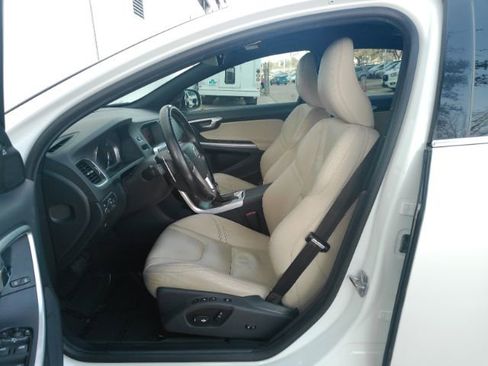 Used 2015 Volvo S60 T6 image 6