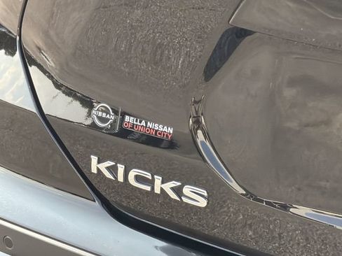 Used 2024 Nissan Kicks SV FWD image 5
