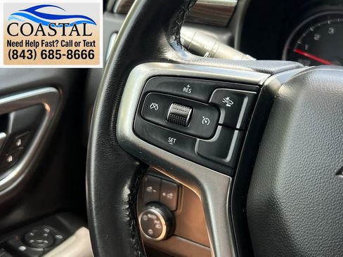 Used 2021 Chevrolet Suburban LT RWD image 32