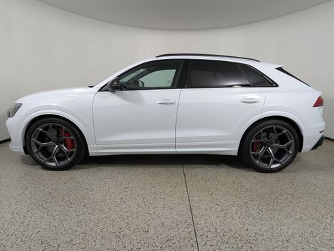 New 2026 Audi RS Q8 performance image 4