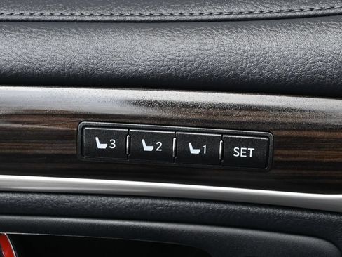 Used 2017 Lexus LS 460 AWD w/ Comfort Package image 13