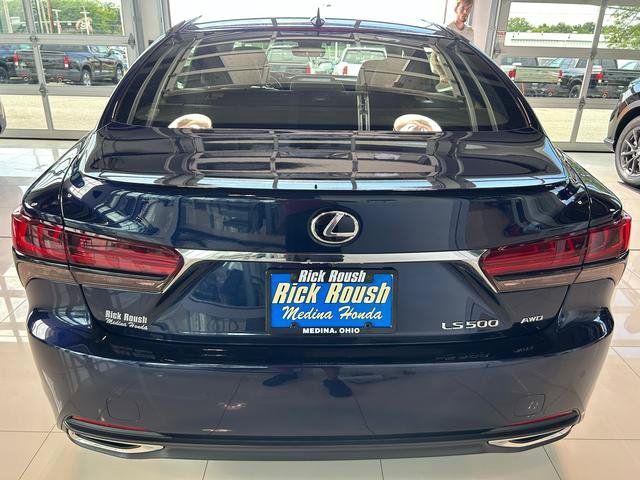 Used 2021 Lexus LS 500 AWD w/ Accessory Package (Z1) image 9