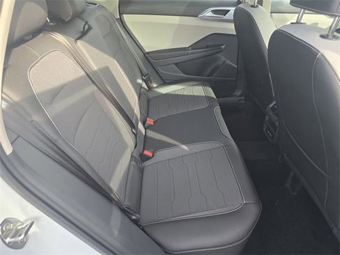 New 2026 Volkswagen Taos SE image 12
