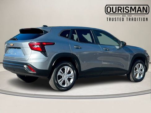 Used 2024 Chevrolet Trax LS w/ Driver Confidence Package image 5