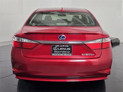 Used 2013 Lexus ES 300h w/ Luxury Pkg image 5