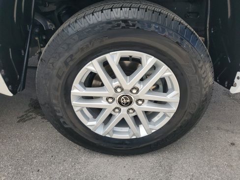 Used 2022 Toyota Tundra SR5 image 28