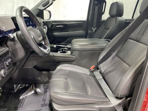 Used 2025 Chevrolet Tahoe RST w/ Comfort Package image 13