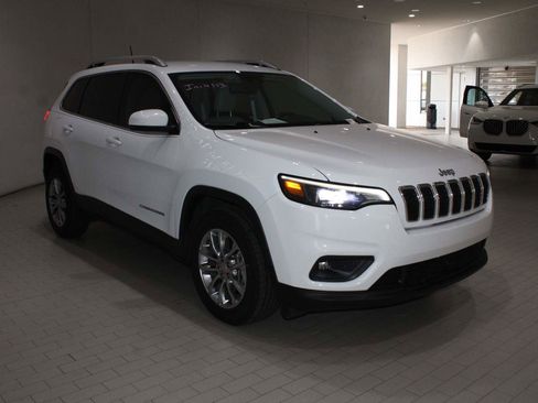 Used 2021 Jeep Cherokee Latitude Lux w/ Comfort/Convenience Group FWD image 8
