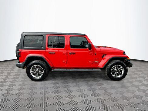 Used 2022 Jeep Wrangler Unlimited Sahara w/ Cold Weather Group AWD/4WD image 5