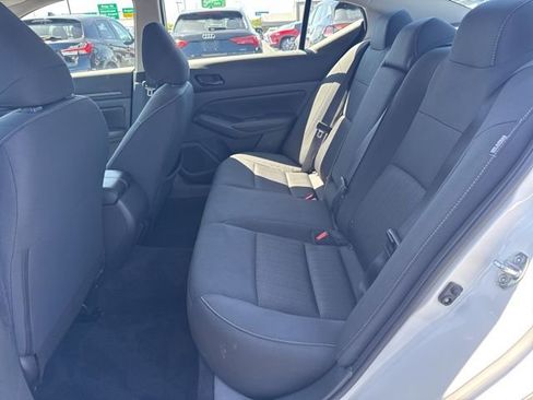 Used 2025 Nissan Altima 2.5 SV FWD image 20