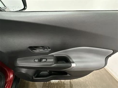 Used 2021 Nissan Kicks SR w/ SR Premium Package image 22