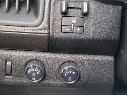 Used 2017 GMC Canyon SLT w/ Driver Alert Package AWD/4WD image 14