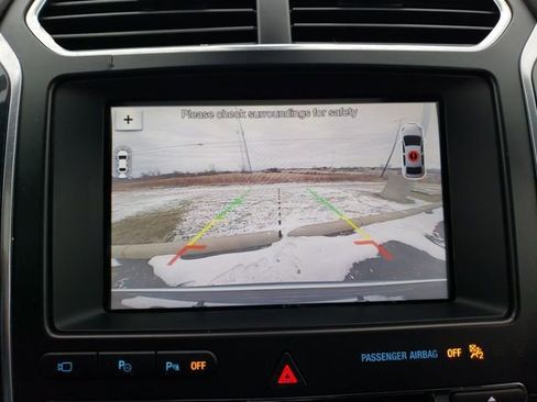 Used 2018 Ford Explorer Platinum image 25