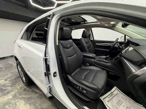 Used 2019 Cadillac XT5 Luxury image 21