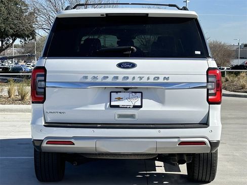 Used 2024 Ford Expedition Limited image 5