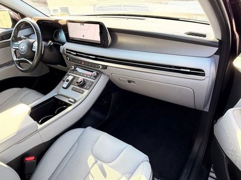 Used 2025 Hyundai Palisade SEL FWD image 13