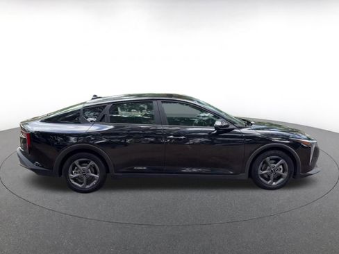 Used 2025 Kia K4 LXS image 16