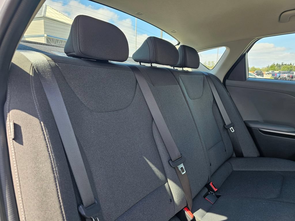 Used 2025 Kia K4 FWD image 13