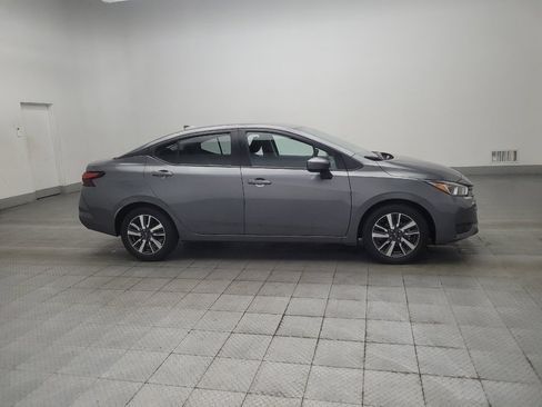 Used 2024 Nissan Versa SV FWD image 11