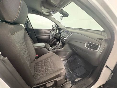 Certified 2024 Chevrolet Equinox LT w/ LPO, Floor Liner Package image 7
