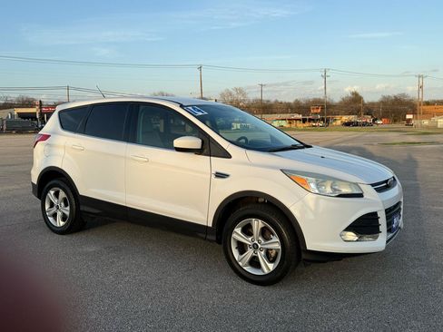 Used 2014 Ford Escape SE FWD image 2