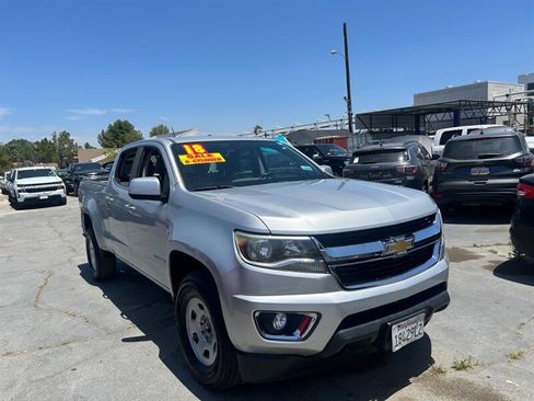 Used 2018 Chevrolet Colorado W/T w/ WT Convenience Package RWD image 4