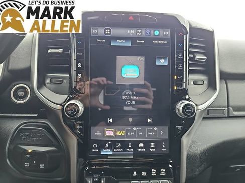 Used 2025 RAM 2500 Big Horn AWD/4WD image 13