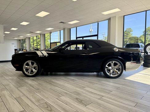 Used 2013 Dodge Challenger R/T Plus image 4