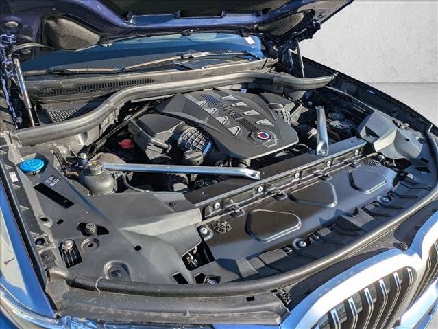 New 2026 BMW ALPINA XB7 AWD/4WD image 17