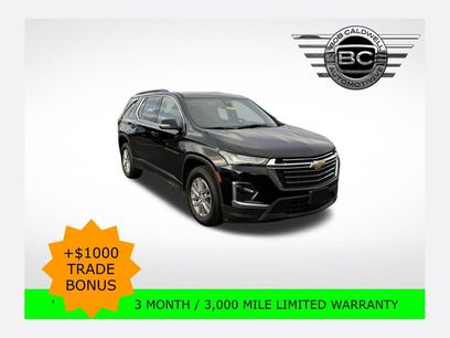 Used 2022 Chevrolet Traverse LT