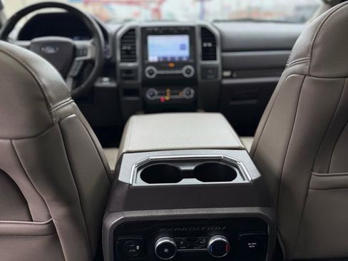 Used 2021 Ford Expedition Max XLT image 15