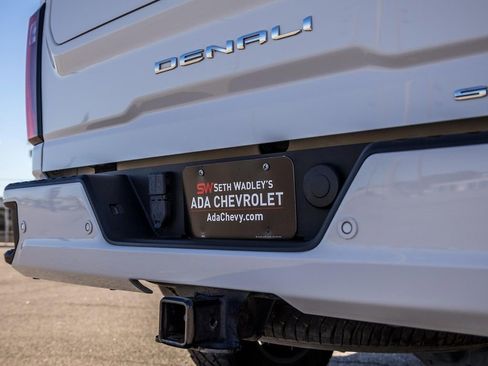 Used 2024 GMC Sierra 2500 Denali Ultimate AWD/4WD image 12