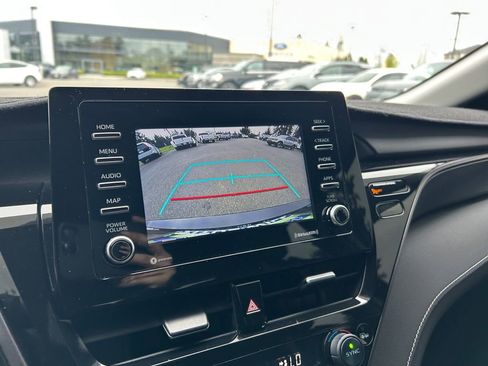 Used 2023 Toyota Camry SE FWD image 17
