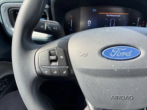 Used 2025 Ford Maverick XLT w/ Equipment Group 302A AWD/4WD image 15