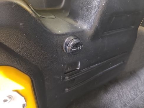 Used 2019 Jeep Wrangler Unlimited Sahara w/ Uconnect 4C Nav & Sound Group AWD/4WD image 28