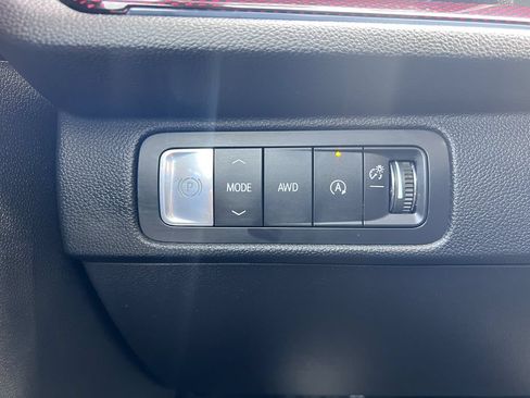 Used 2026 Chevrolet Traverse Z71 w/ Driver Confidence Package AWD/4WD image 32