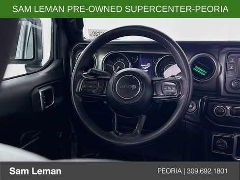 Used 2021 Jeep Wrangler Unlimited Willys image 11