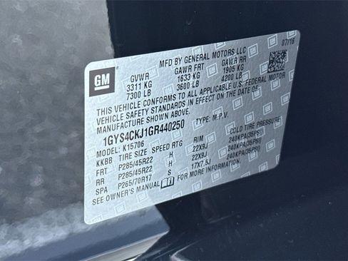 Used 2016 Cadillac Escalade Premium image 28