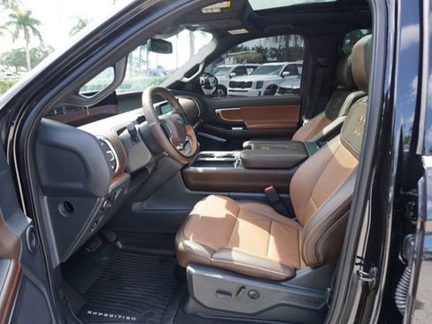 Used 2025 Ford Expedition Max King Ranch AWD/4WD image 19