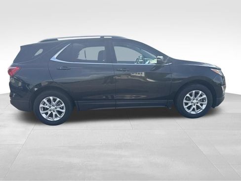 Used 2018 Chevrolet Equinox LT w/ Sun & Infotainment Package AWD/4WD image 8