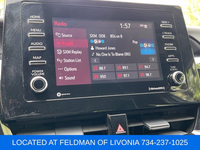 Used 2022 Toyota Camry SE FWD image 13