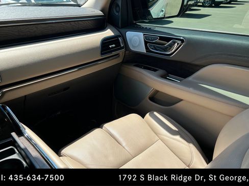Used 2024 Lincoln Navigator L Reserve AWD/4WD image 10