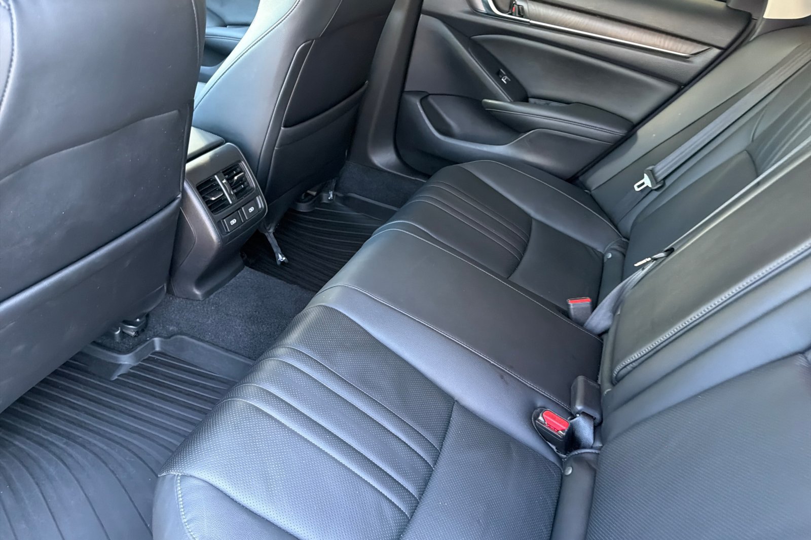 Used 2021 Honda Accord EX-L image 13