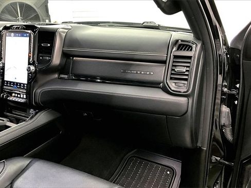 Used 2024 RAM 1500 Limited image 16