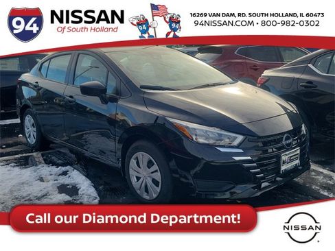 Certified 2025 Nissan Versa S w/ Trunk Package image 1