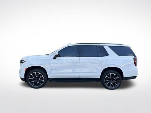 Used 2022 Chevrolet Tahoe RST w/ Luxury Package AWD/4WD image 2