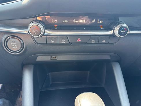 Used 2019 MAZDA MAZDA3 Hatchback w/ Preferred Package FWD image 53
