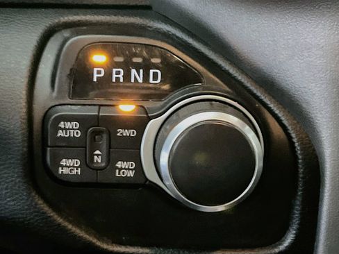 Used 2022 RAM 1500 Big Horn AWD/4WD image 16