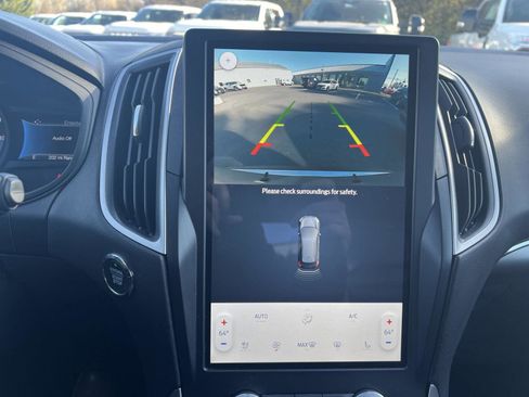 Used 2022 Ford Edge SEL w/ Convenience Package image 12